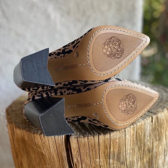 VINCE CAMUTO Setillen Booties In Leopard - Picture 7 of 9
